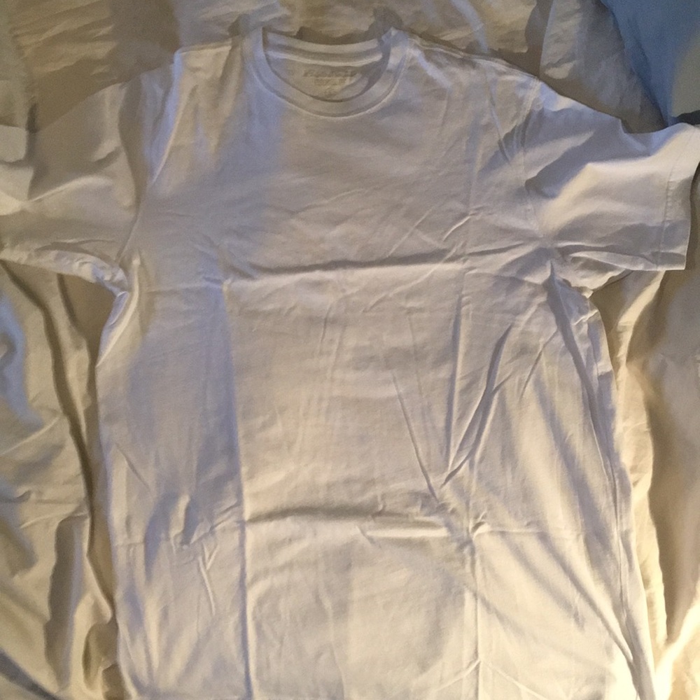 Large white short sleeve